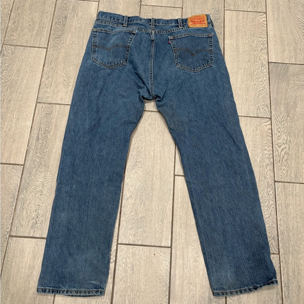 Levi’s 505 Jeans Size 36x32 - Picture 2 of 3